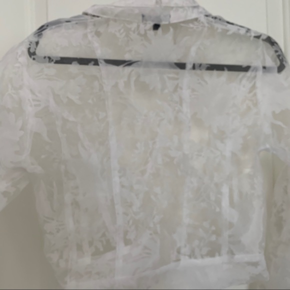 Floral Sheer Top - Picture 4 of 6
